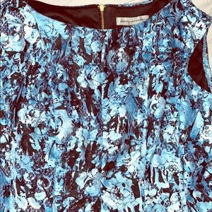 Sleeveless dress, Blue Lace over black.